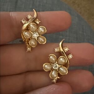 Unsigned Vendôme Attributed Clip On Floral Earrings